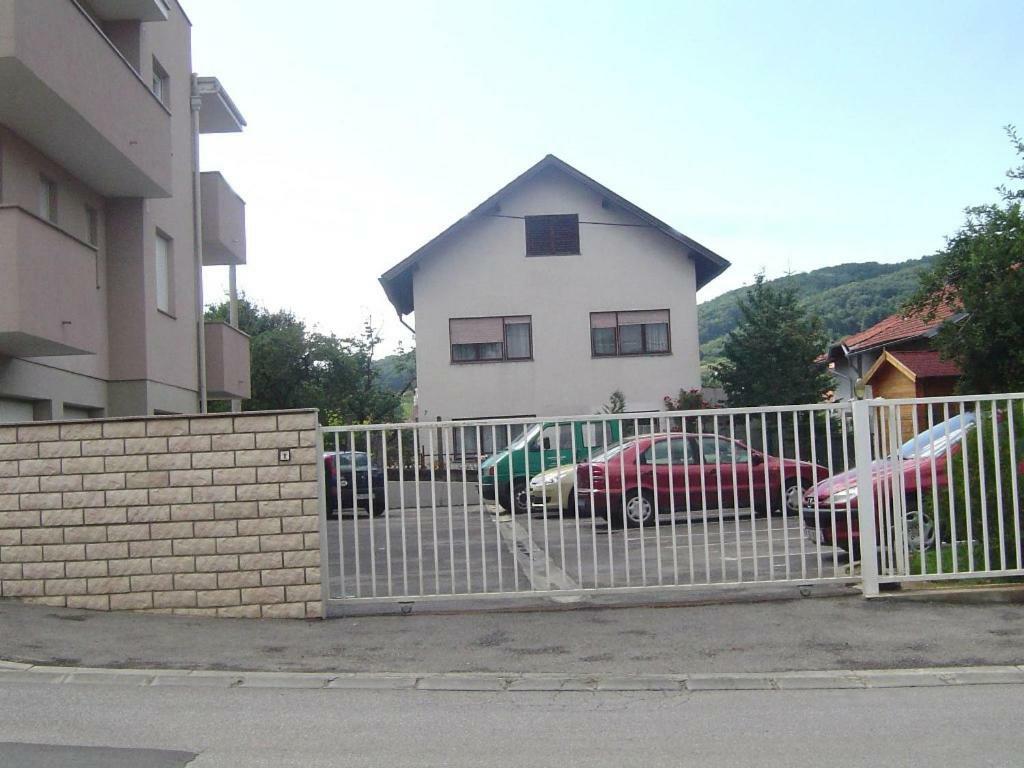 Apartmani Almica Загреб Экстерьер фото