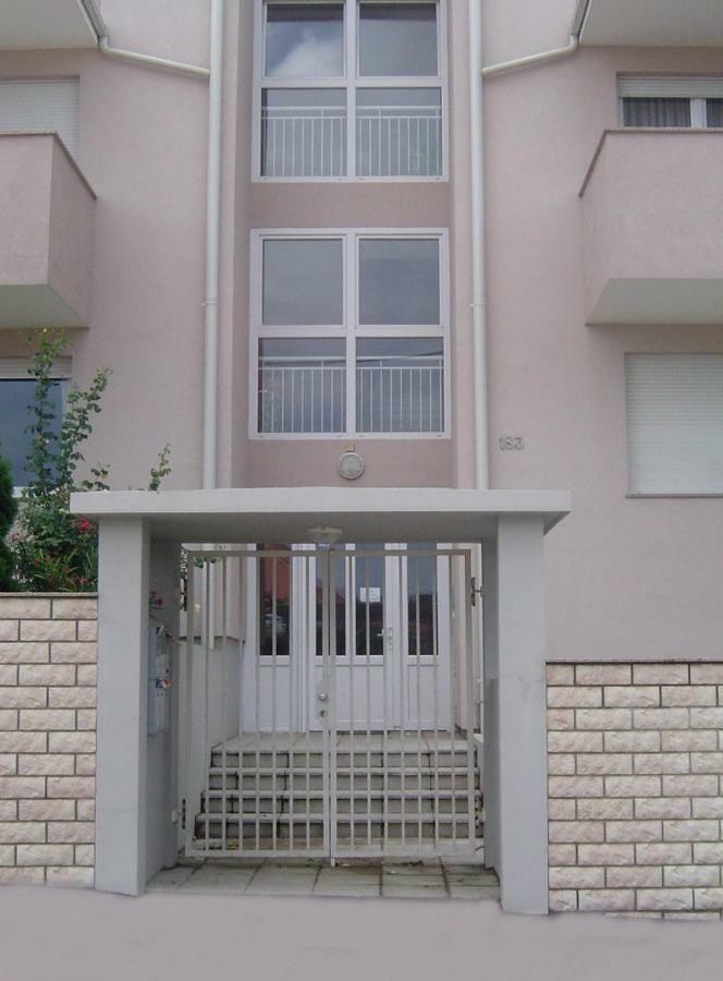 Apartmani Almica Загреб Экстерьер фото