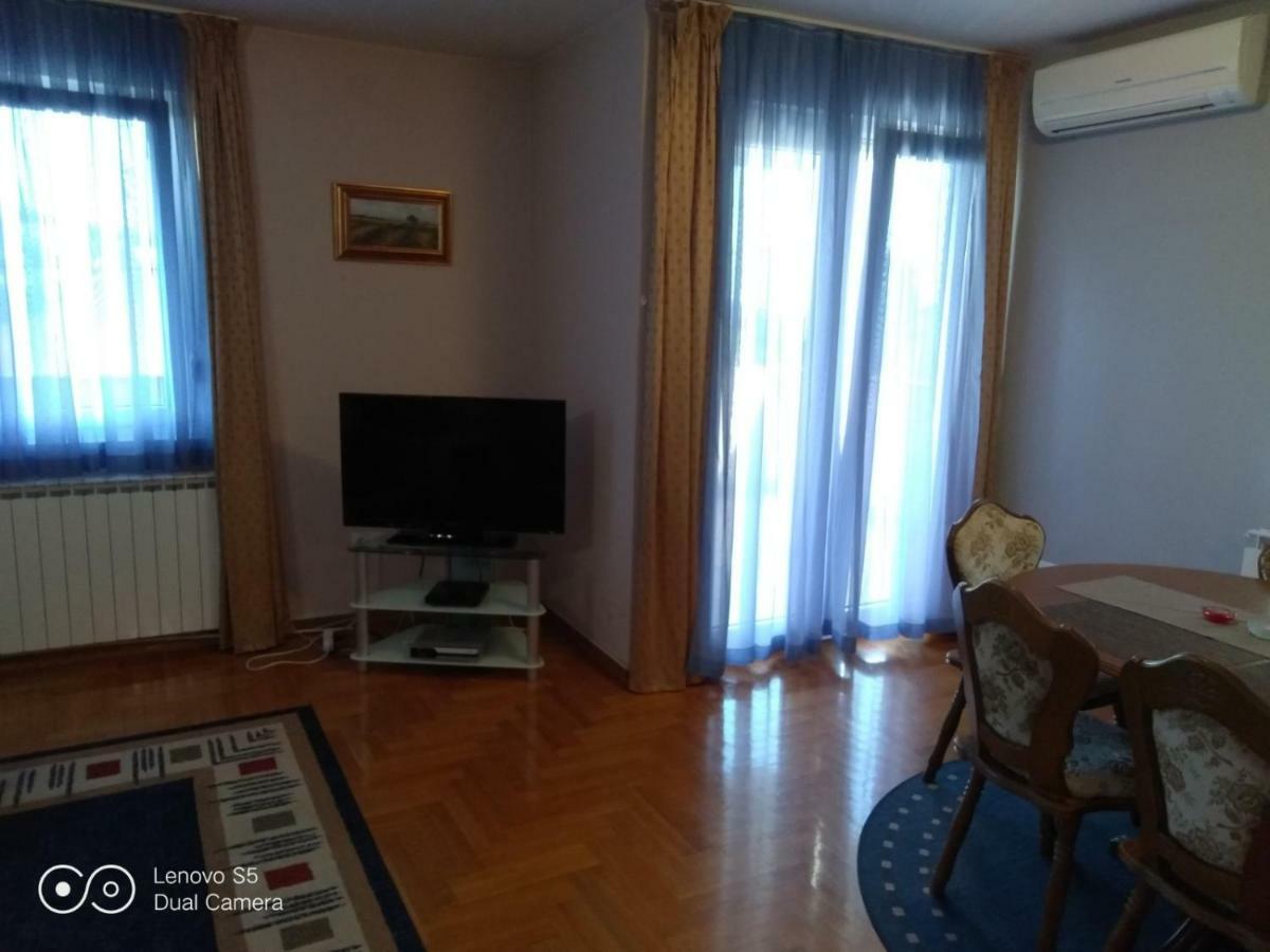 Apartmani Almica Загреб Экстерьер фото